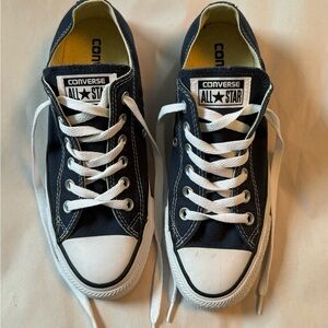 Converse Chuck Taylor All Star Youth Boys Sz 5 Sneakers Navy Blue Like New